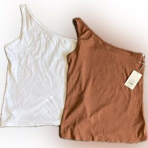 One Soulder T-shirt Bundle NEW Large